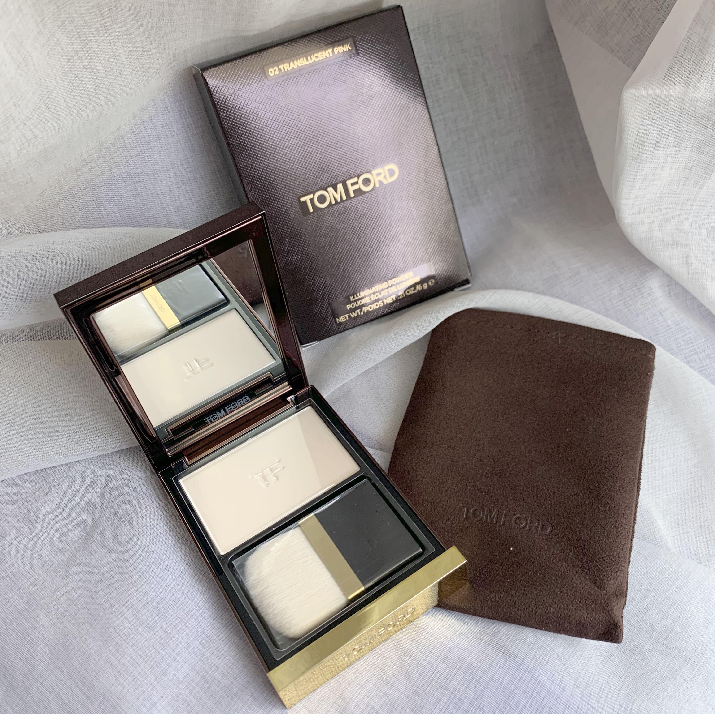 Tom Ford Illuminating Powder 02 Translucent Pink .21 OZ/6 g, Beauty &  Personal Care, Face, Makeup on Carousell