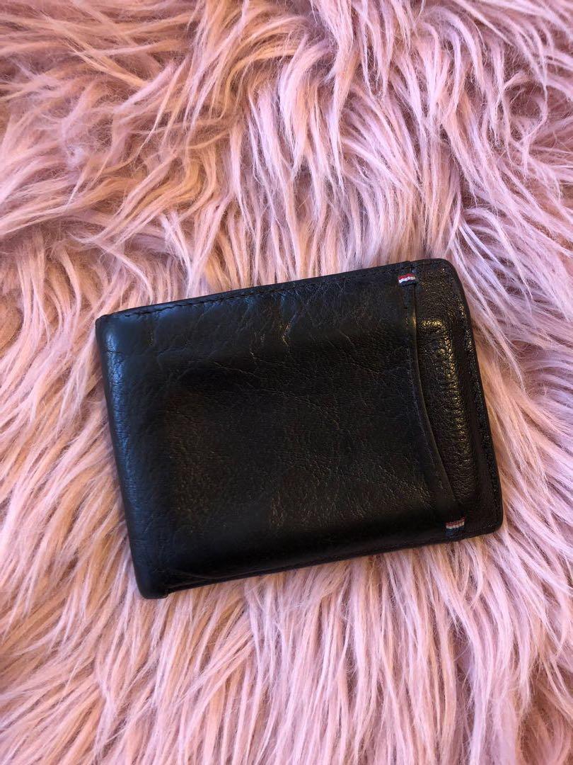 tommy hilfiger minimalist wallet