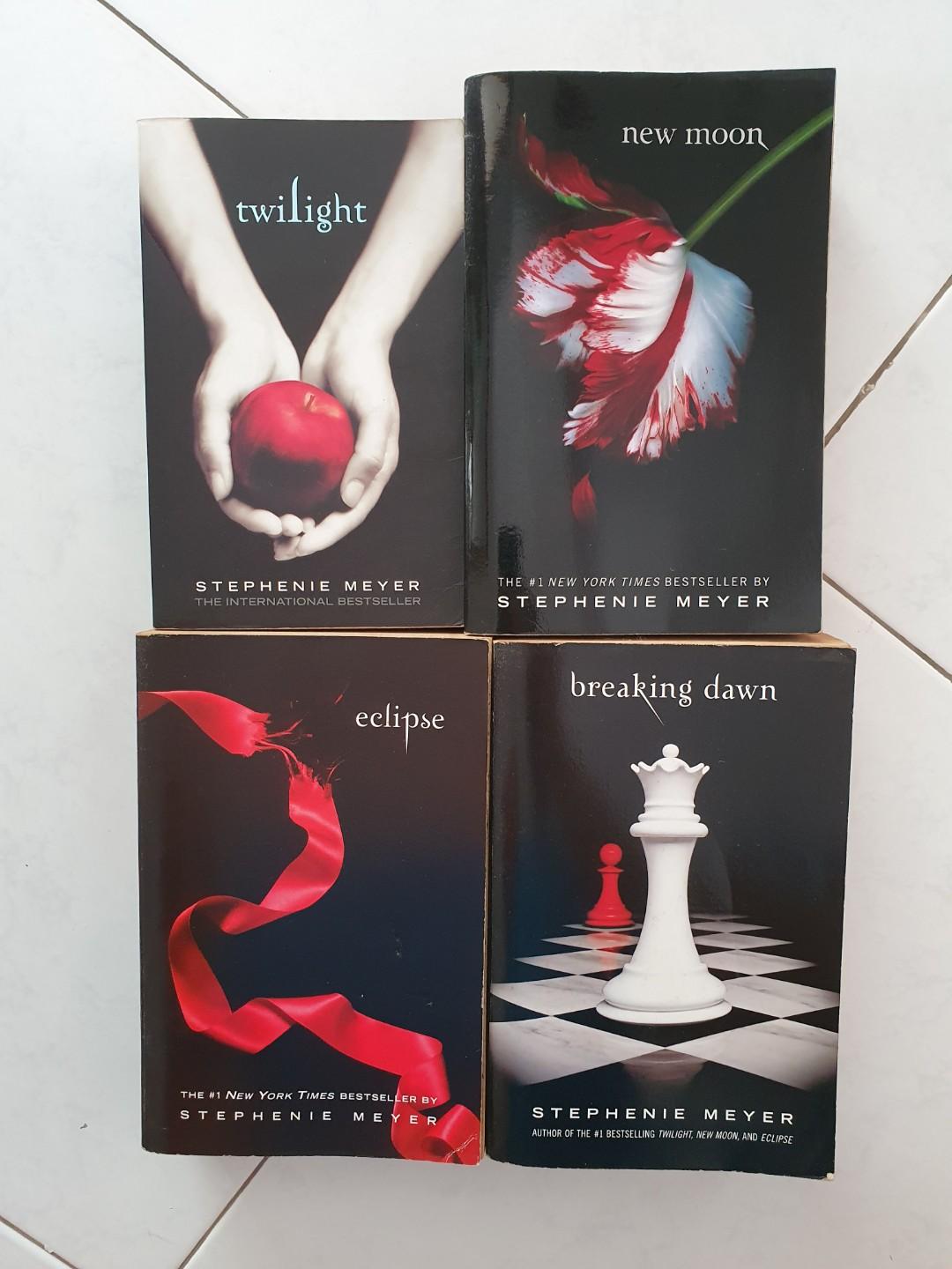 Twilight Novel Series, Hobbies & Toys, Books & Magazines, Fiction & Non