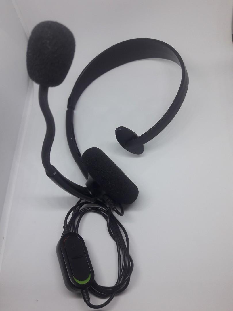 Xbox360 Headset Wired (Category: Virtual Reality) located in Las Pinas. Submitted by jaziyah4 (Listing ID 1004503272, Image 3). Description: Used. Xbox360 Headset Wired (black). No box Description The Xbox 360 Headset heightens the experience of the Xbox LIVE online gaming community, allowing you to strategize with teammates, trash-talk opponents, or just chat with friends while playing your favorite games. Features & details Boom microphone can 