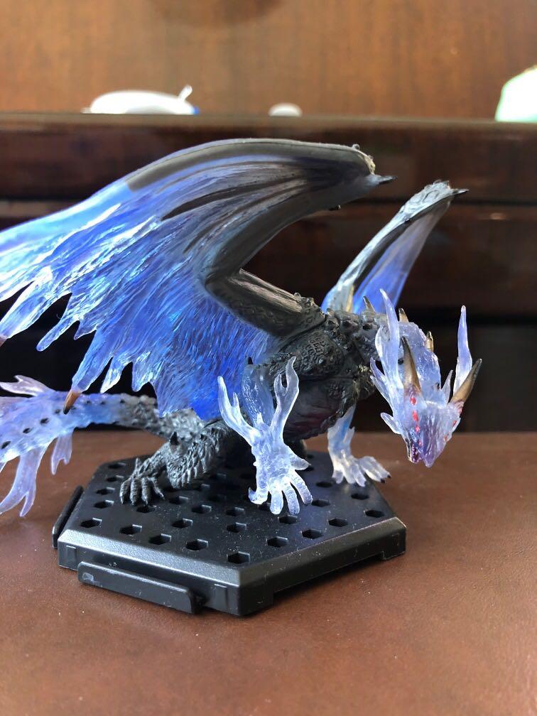 Xenojiiva Monster Hunter World Toys Games Bricks Figurines On Carousell You'll only encounter xeno'jiiva after you've finished the main key quests in monster hunter world. xenojiiva monster hunter world toys