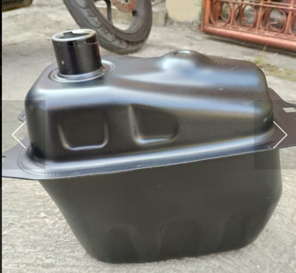 Yamaha Aerox 8litre fuel tank, Motorcycles, Motorcycle Accessories on