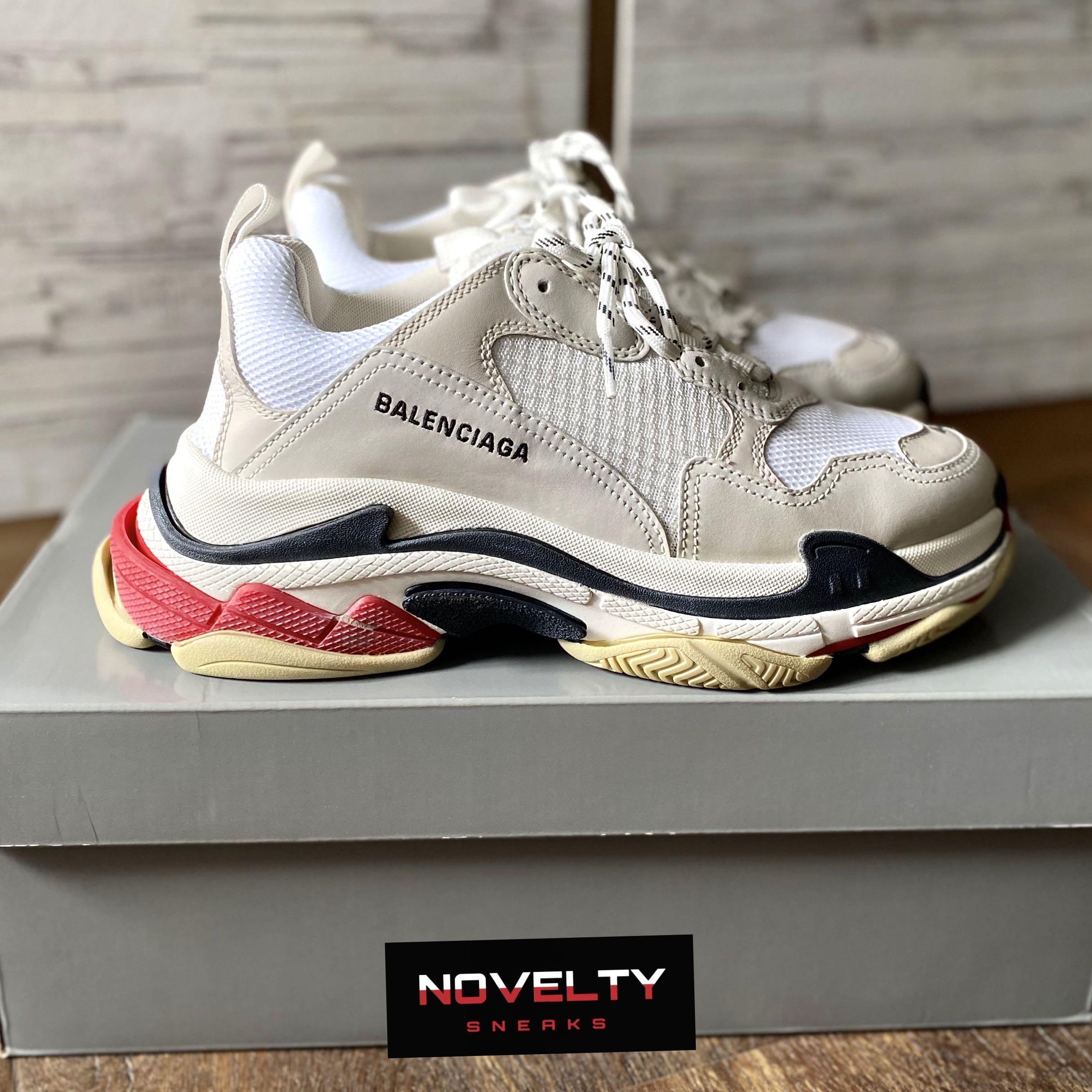 Sneakers Balenciaga Triple S worn by Alok on his account