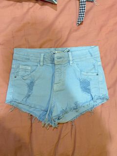 (Category: ) located in . Submitted by _sister_ (Listing ID 1004757863, Image 1). Description: .