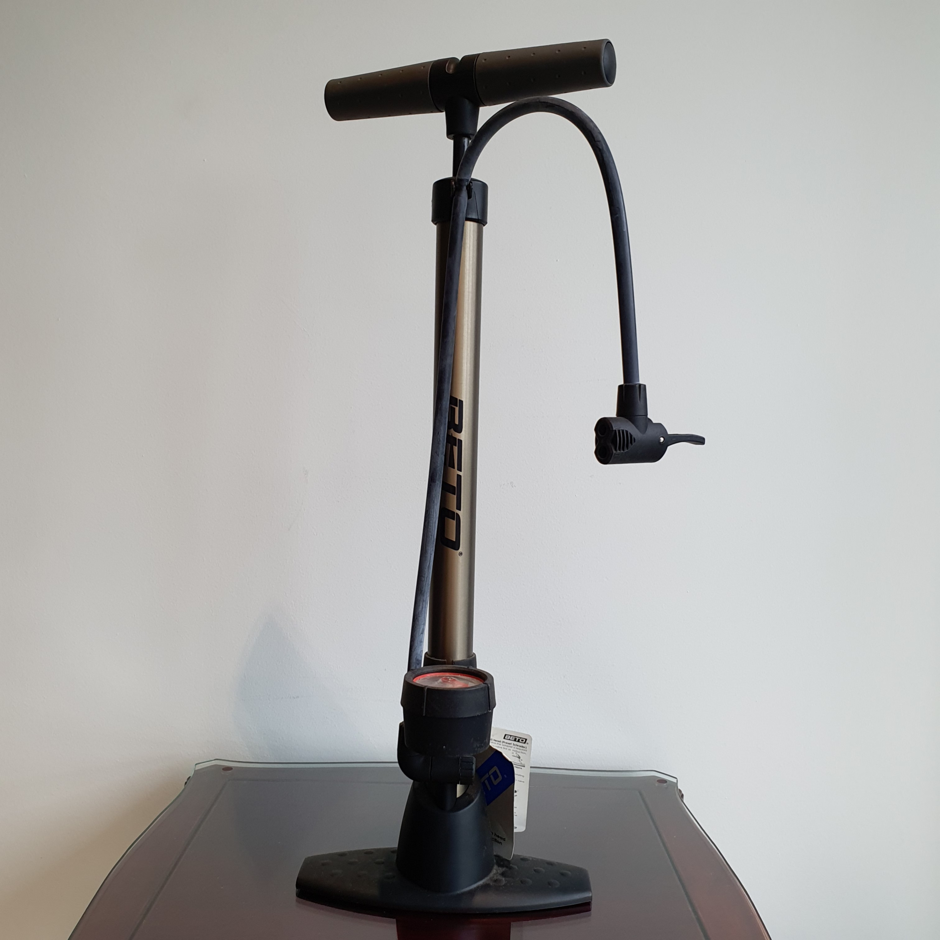 BNWT BETO Bike Floor Pump, Sports Equipment, Bicycles & Parts, Parts