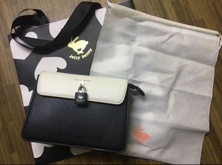 (Category: ) located in . Submitted by fevercloset (Listing ID 1004785196, Image 1). Description: .