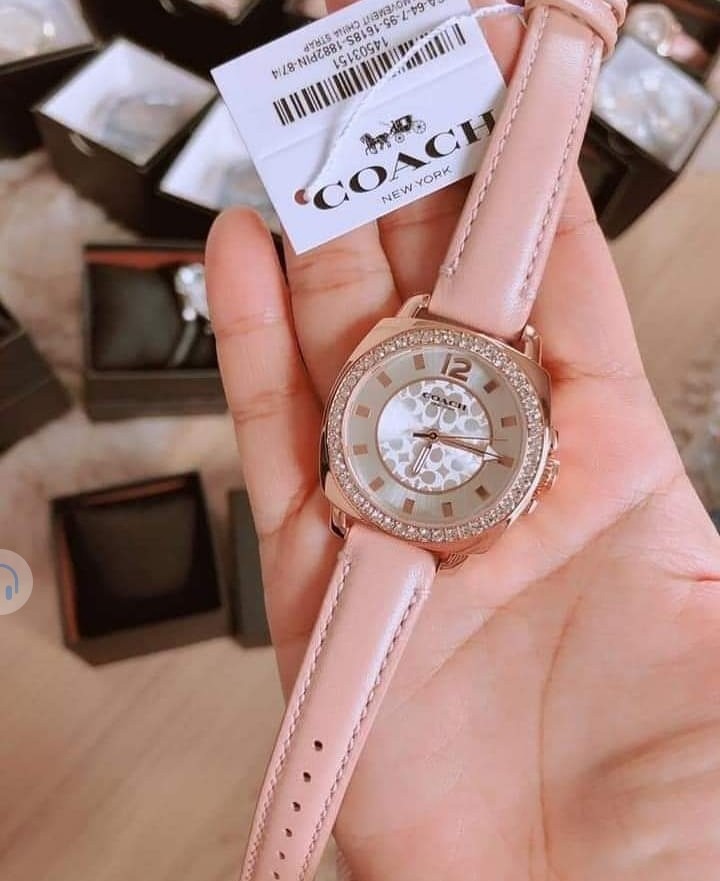 Coach watch outlet leather strap