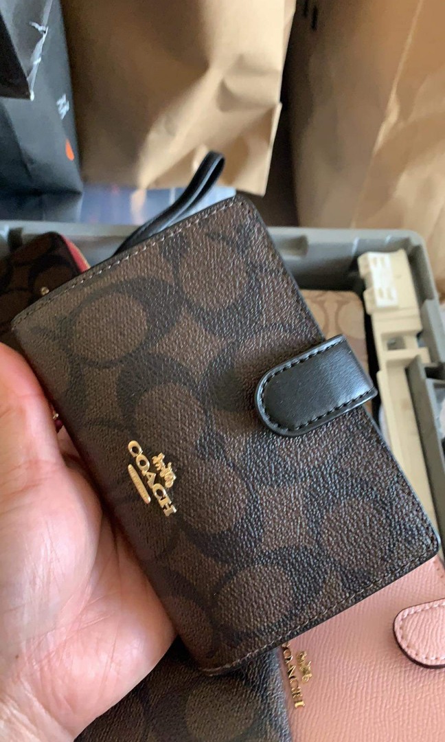 Coach mahogany wallet outlet