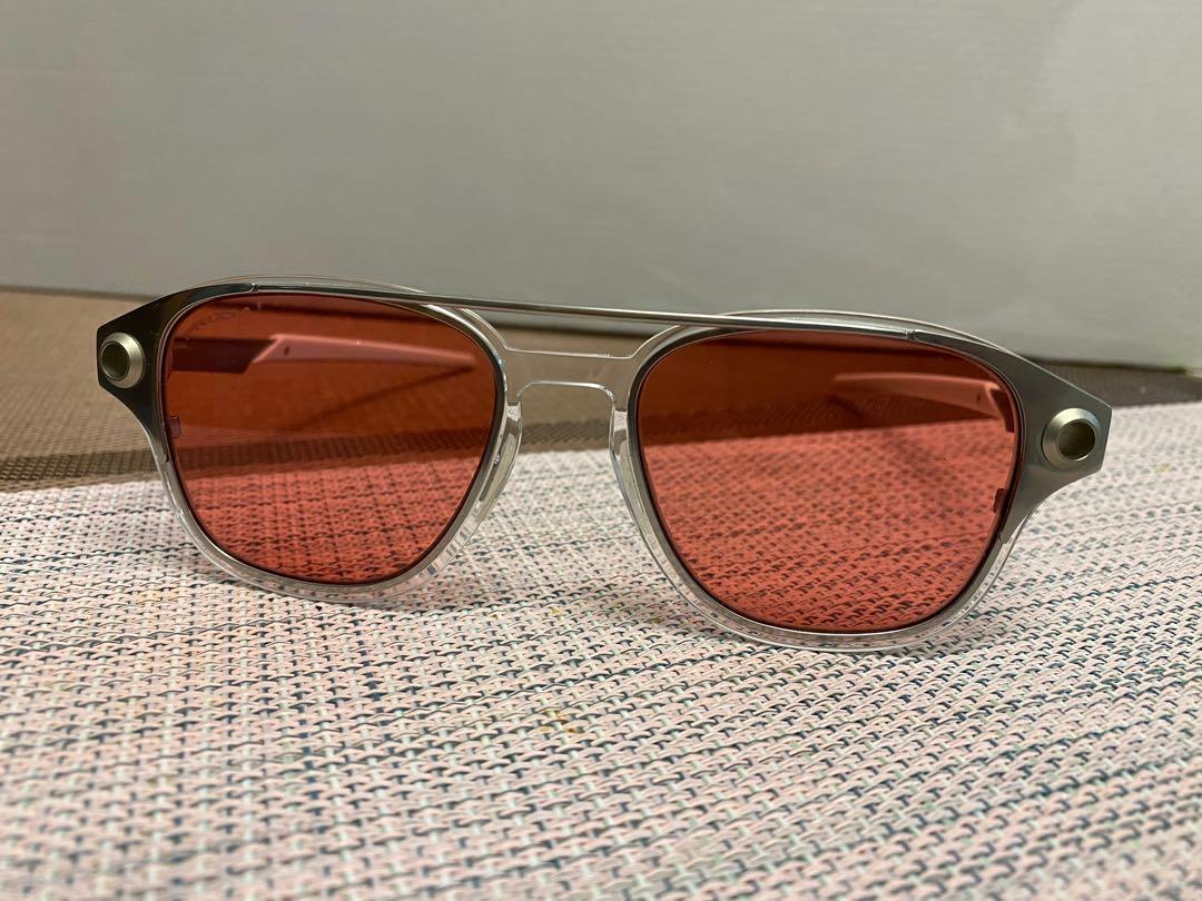 Coldfuse titanium （分類：鞋墊及飾物）位於 Hong Kong。 由 oakleyman24 提交（商品編號 1004710598，圖片 2）。簡介： Brandnew oakley coldfuse with unit and pouch only...100% original...。