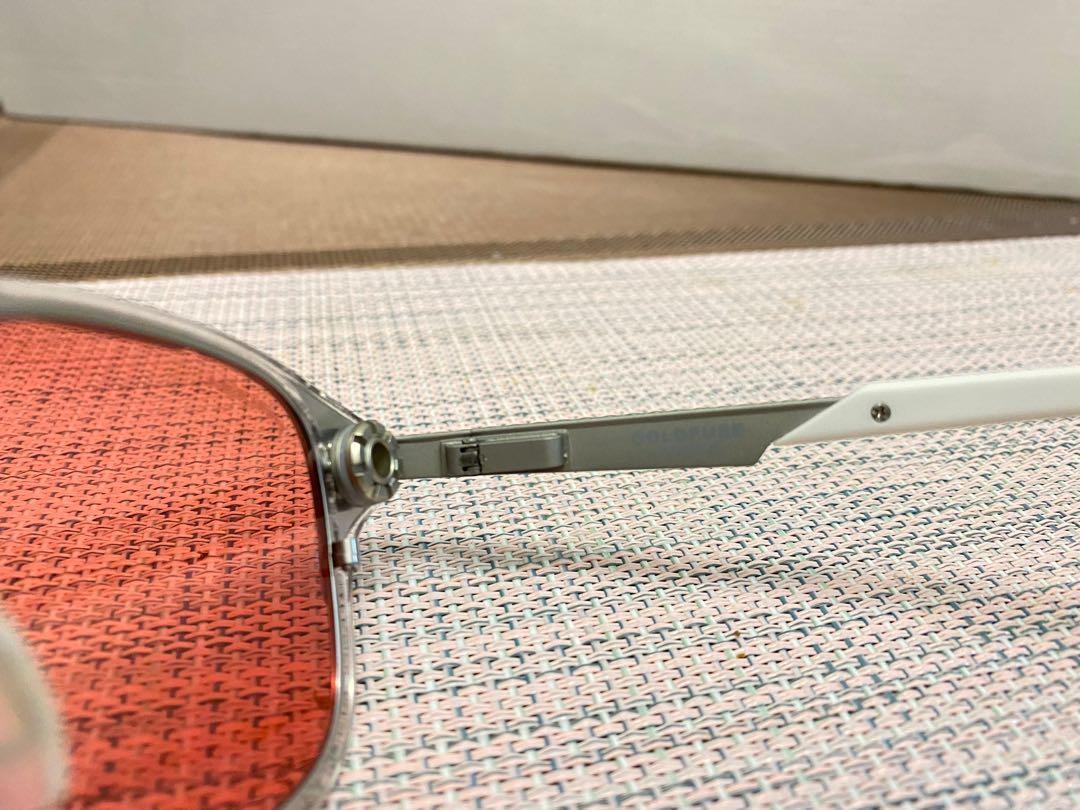 Coldfuse titanium （分類：鞋墊及飾物）位於 Hong Kong。 由 oakleyman24 提交（商品編號 1004710598，圖片 3）。簡介： Brandnew oakley coldfuse with unit and pouch only...100% original...。