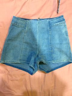 (Category: ) located in . Submitted by _sister_ (Listing ID 1004757375, Image 1). Description: .