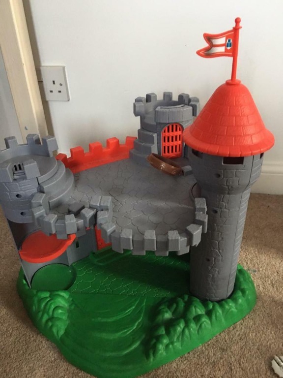 Elc knights castle cheap