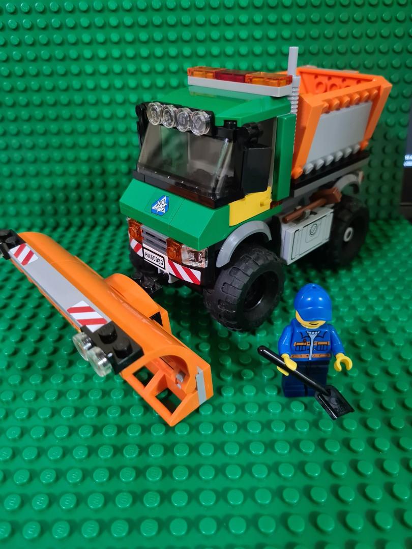 håndjern Ende Der er behov for Lego 60087 Snowplow Truck, Hobbies & Toys, Toys & Games on Carousell