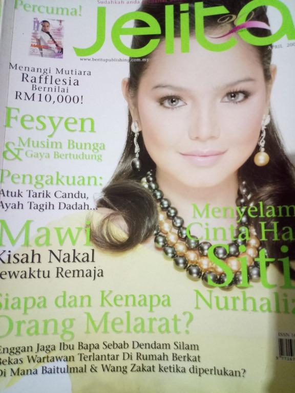 Majalah Preloved Cover Siti Nurhaliza Books Stationery Magazines Others On Carousell