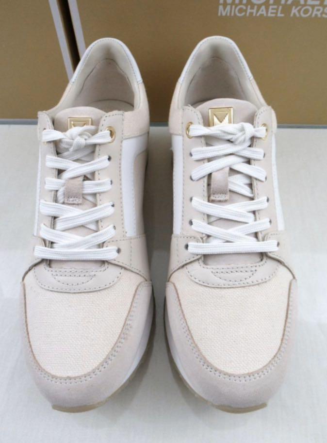 Michael Kors Billie Trainer Lace Up Sneakers Light cream 100 new