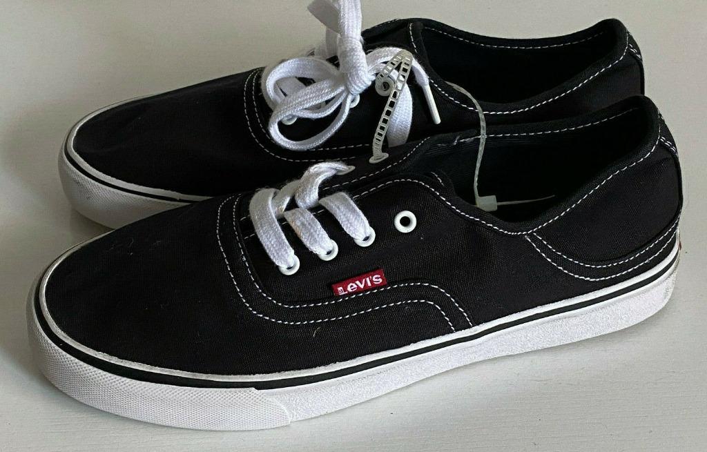 levi's black canvas shoes