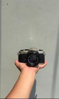 NIKON FM10 / KAMERA ANALOG