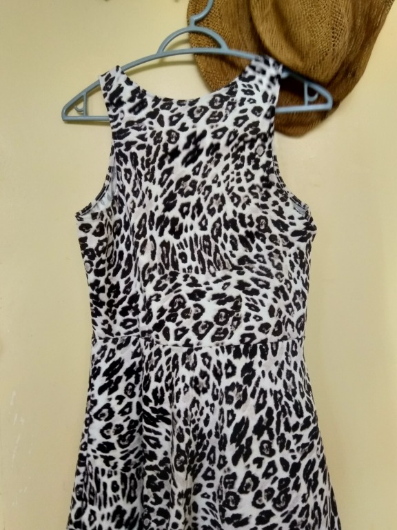 leopard sleeveless dress