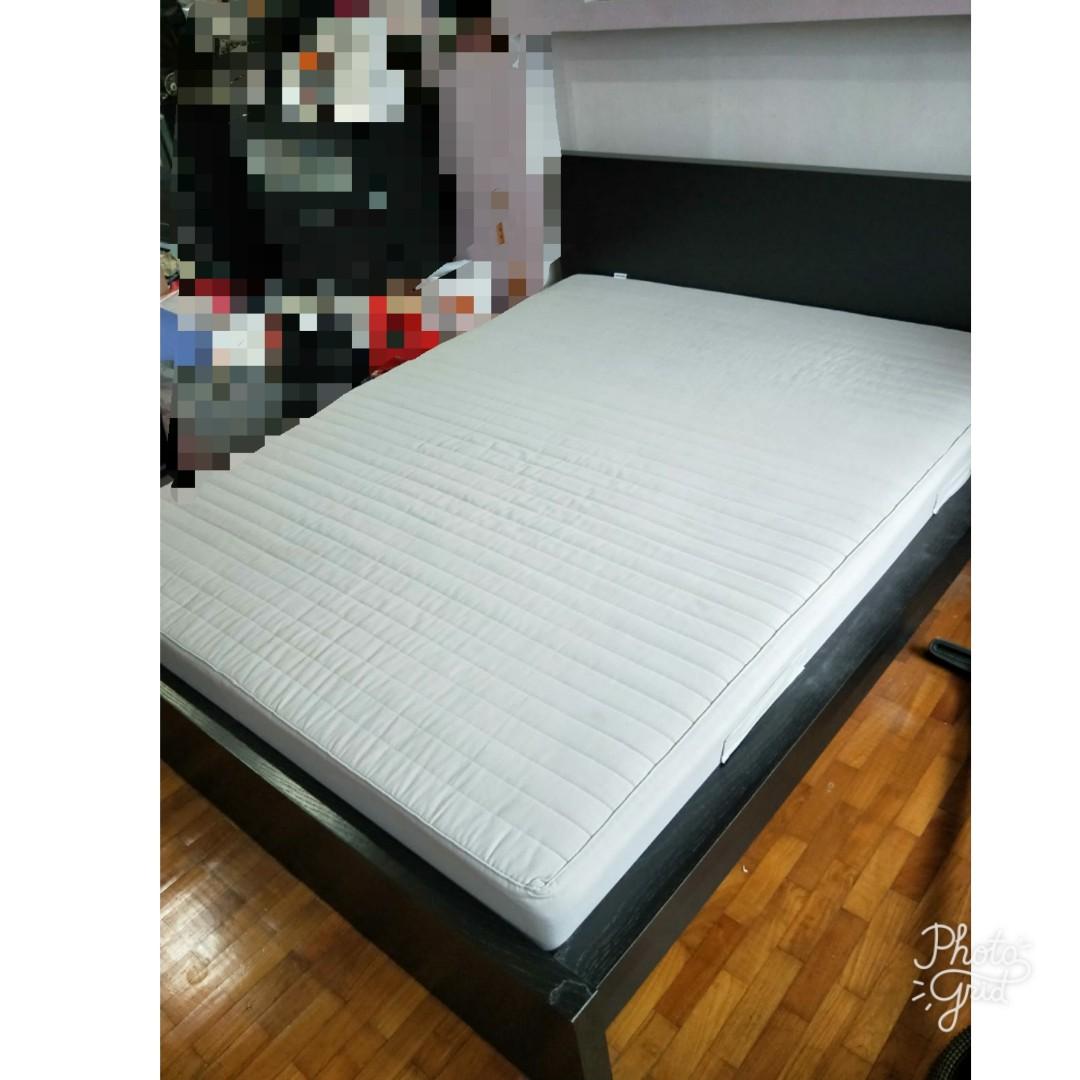 Queen Size Bed Furniture Beds Mattresses On Carousell