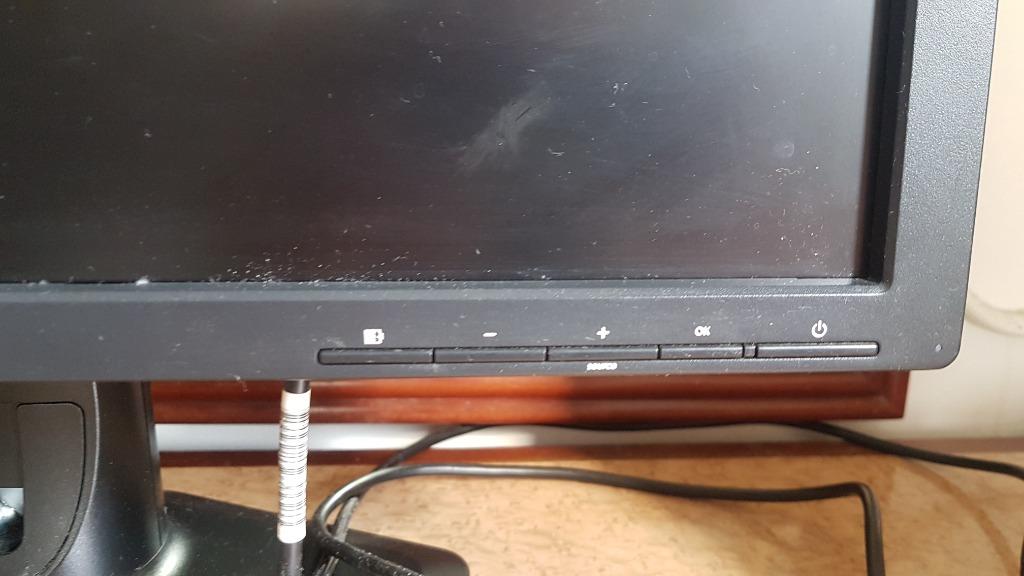 Refurbished HP ZR2440w 24inch LED Backlit IPS Monitor with HDMI Cable