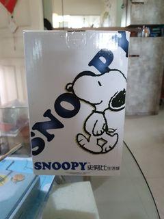 Snoopy ice maker