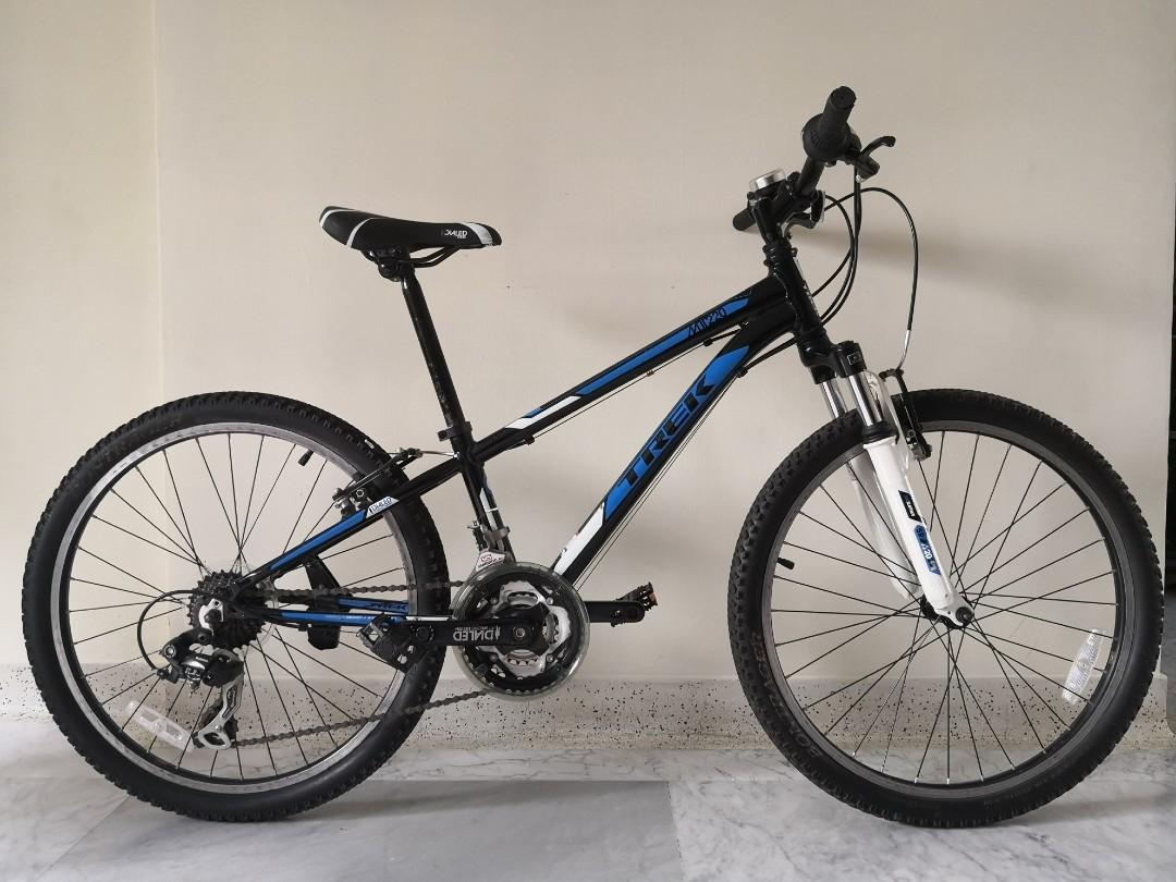 TREK MT 220