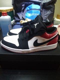 Air Jordan low Black Toe