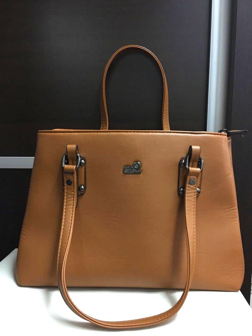 cr2 handbag latest