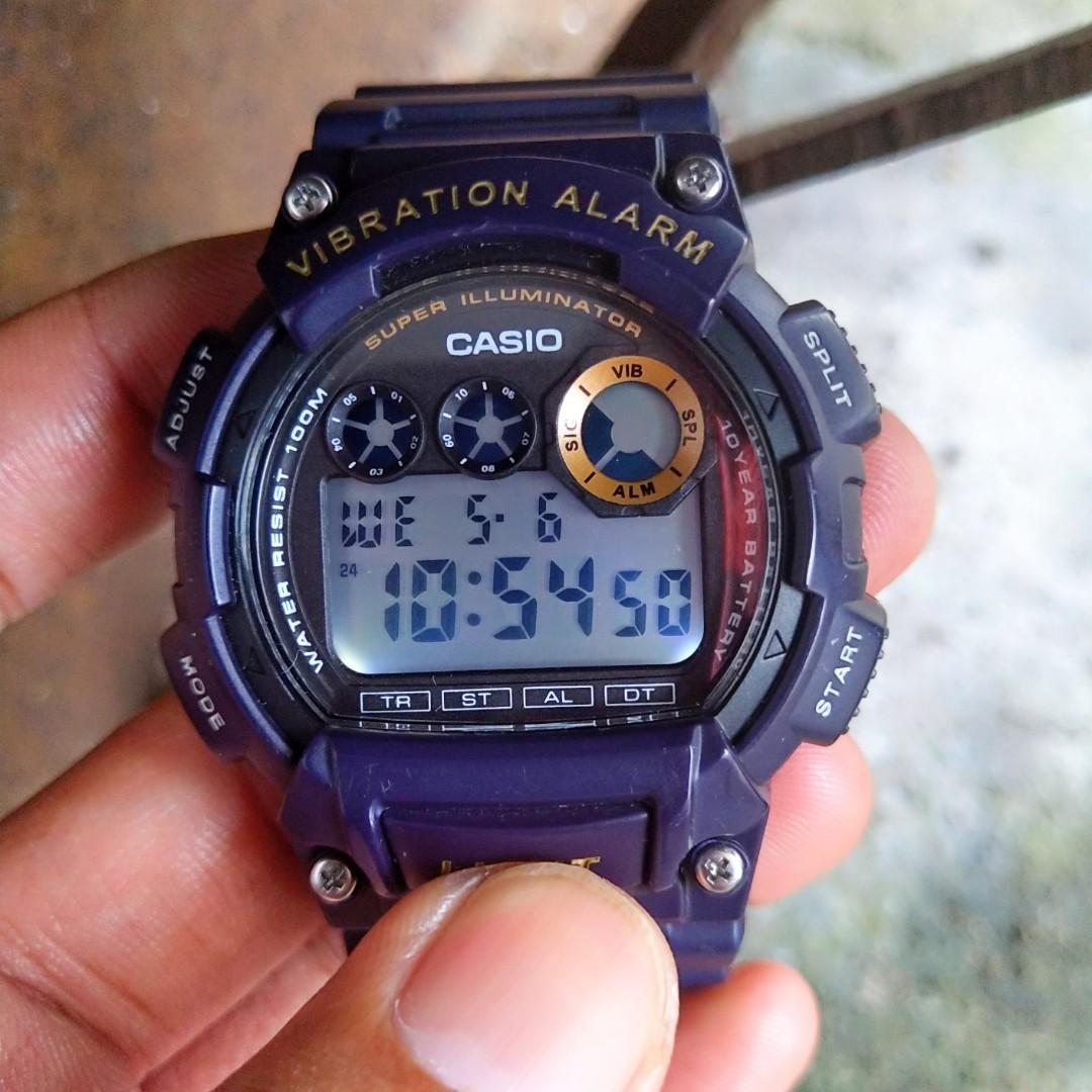 Casio W735H Vibration Alarm Original, Fesyen Pria, Jam Tangan di Carousell