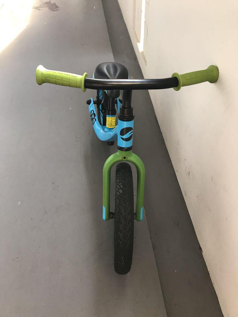 Giant Pre Balance Bike / Strider Bike, Sports Equipment, Bicycles