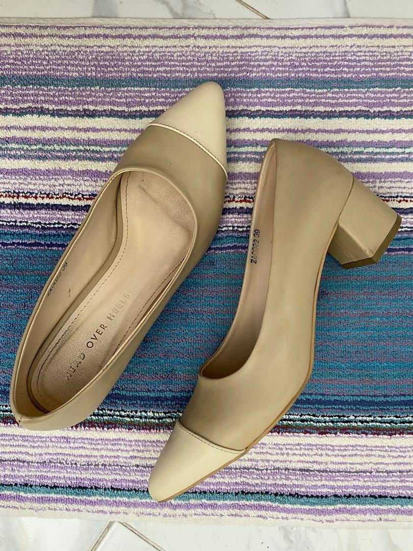 Head Over Heels Shoes Fesyen Wanita Sepatu di Carousell