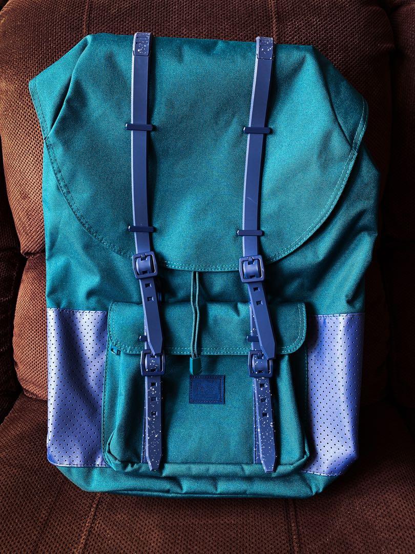 Herschel Little America Deep Teal Peacoat Barbados Cherry