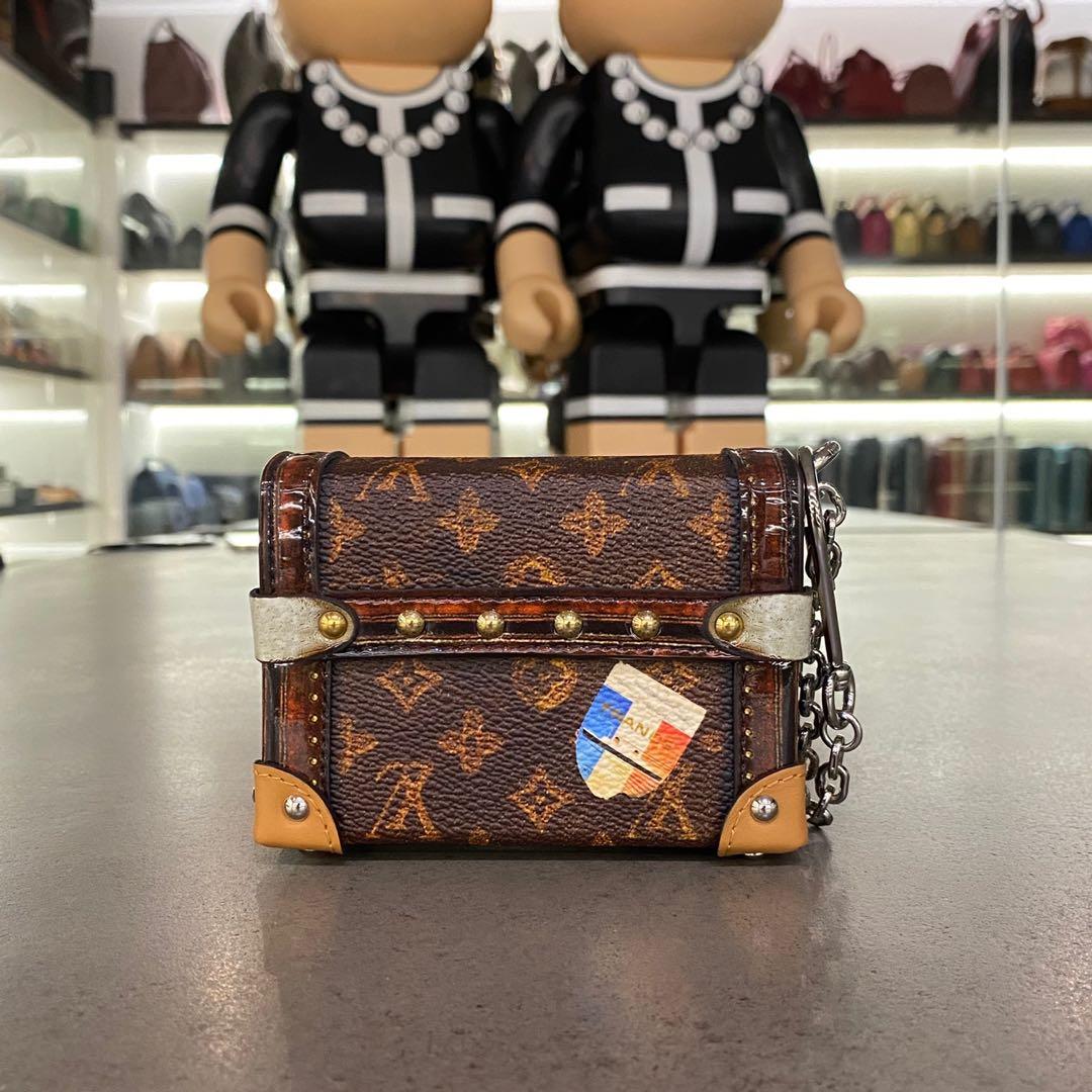 Louis Vuitton Essential Trunk Mini Bag - '10s – Cavalli e Nastri