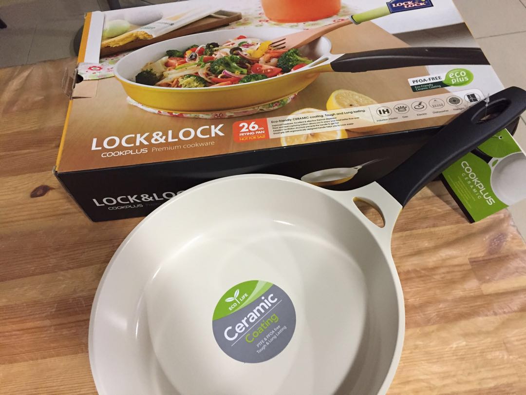 NEW Lock & Lock Cookplus 26cm Ceramic Frying Pan, Furniture & Home