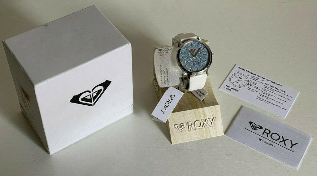NEW ROXY THE ROYAL BLUE DIAL SILVER TONE WHITE RUBBER STRAP BRACELET WATCH