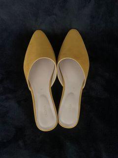 Olivia Manila Mules in Mustard Fits Size 8