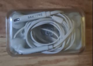(Category: ) located in . Submitted by caveman0614 (Listing ID 1004873578, Image 1). Description: .