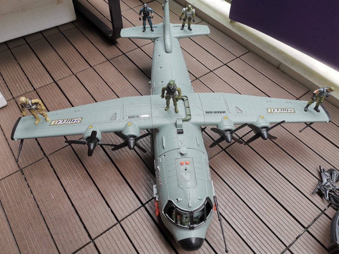 Sentinel-True heroes Aeroplane and speedboat, Hobbies & Toys, Toys