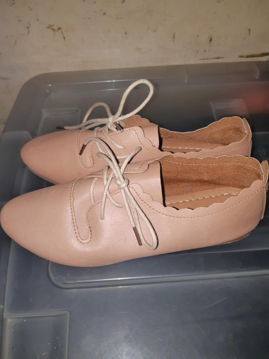 soft leather flat shoes