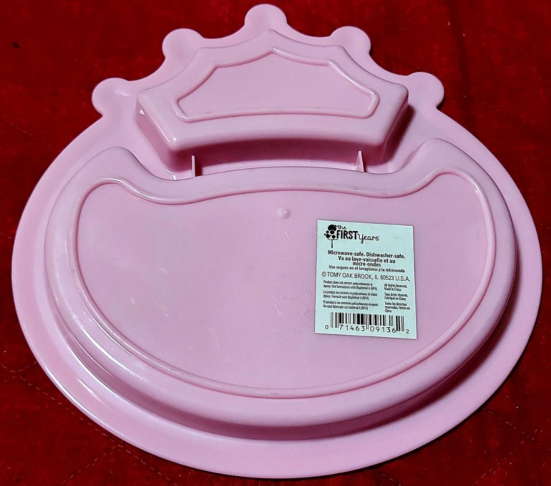 The first years plate (Category: Weaning & Toddler Feeding) located in Quezon City. Submitted by kryshnanzyanna (Listing ID 1004811679, Image 2). Description: The first years plate microwave-safe dishwasher-safe.
