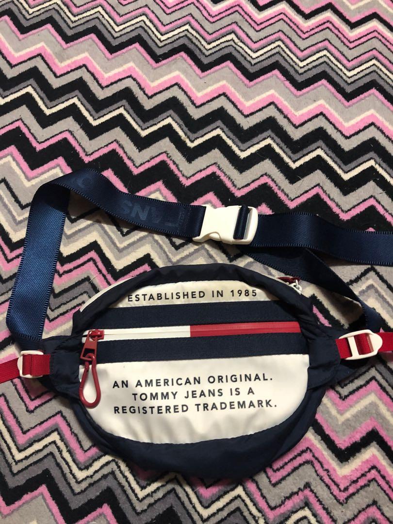Tommy jeans original bum bag 2025
