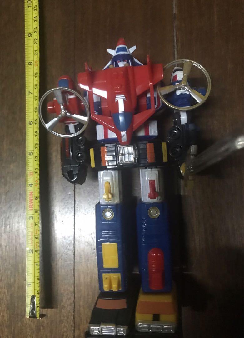 Voltron II (Category: Figurines & Statues) located in San Fernando. Submitted by collecatoy (Listing ID 1004912190, Image 3). Description: 6” New sealed Voltron II available. Plastic .