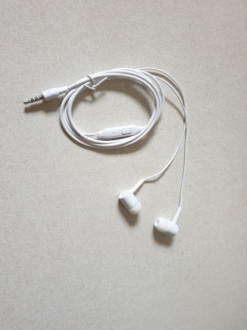 Wired earpiece64266539026690111