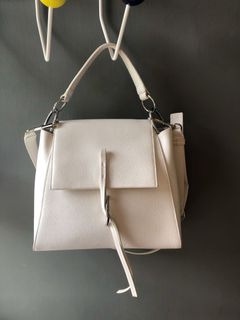 （分類：）位於 。 由 kpwardrobe 提交（商品編號 1005010314，圖片 1）。簡介： 。