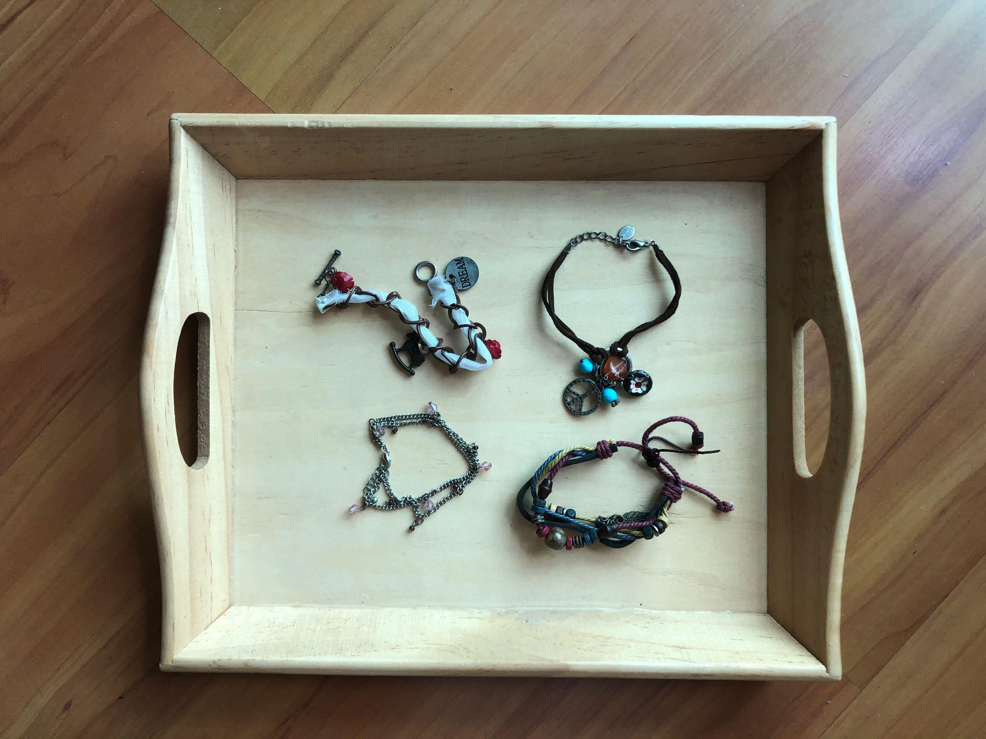 Assorted Bracelets (Category: Bracelets) located in Singapore. Submitted by ohannah (Listing ID 1005022838, Image 1). Description: Letting go of my old stuff! PM for individual photos :-).