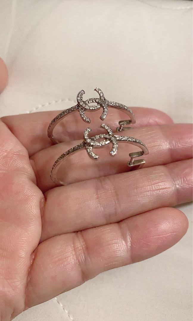 chanel diamond hoop earrings