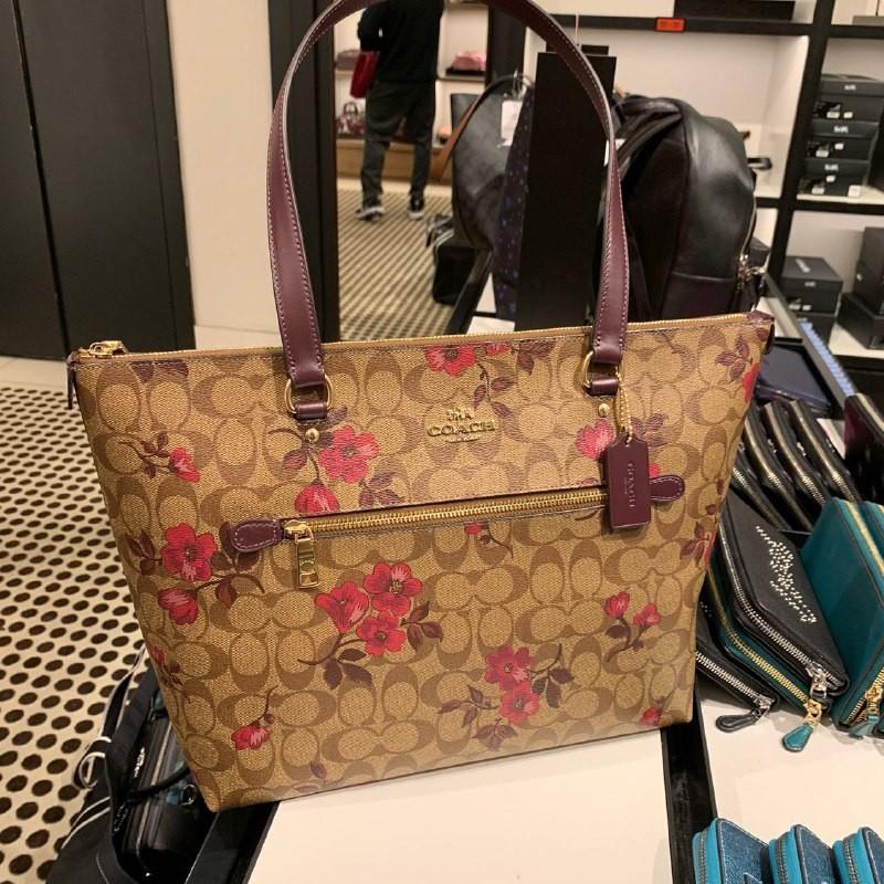 Coach floral store tote bag
