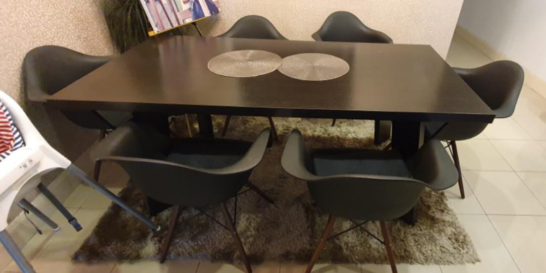 Dining Table (Category: Chairs) located in Petaling Jaya. Submitted by eziomama (Listing ID 1005133111, Image 2). Description: ssf furniture. with 6 chairs + cushions! got slightly dent on the table. price negotiable. self pick up + own/self transportation..
