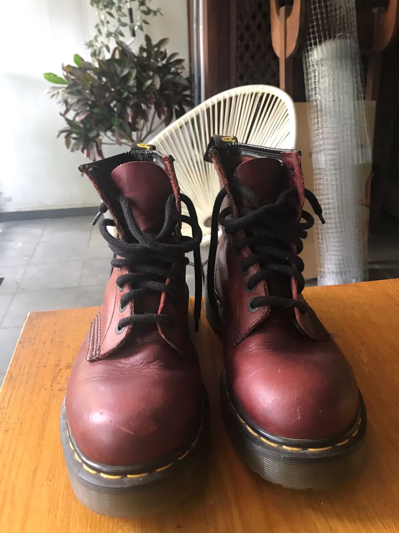 Doc martens store classic boot