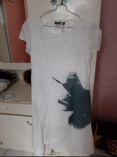Dress asimetris putih